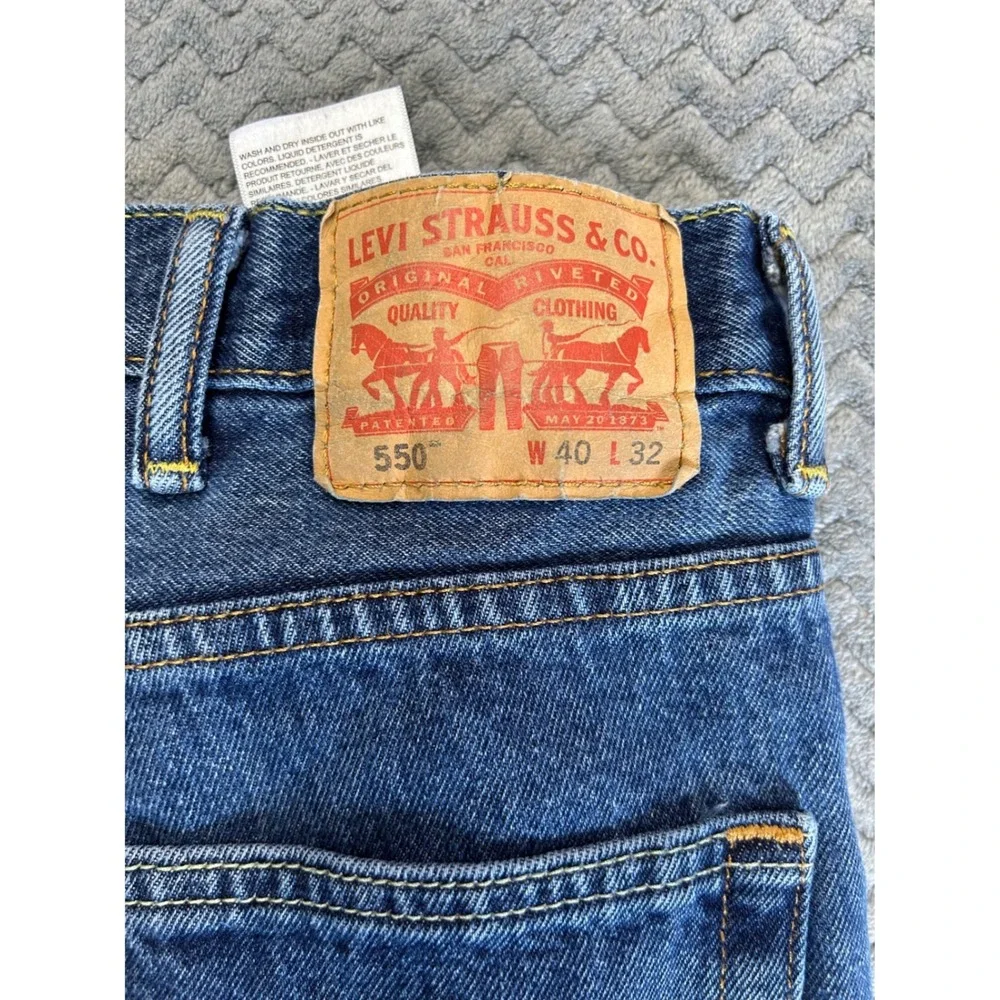 Levis 550 Original Fit VinJeans Mens 40x24 Blue Denim Straight Leg Zip &n Button